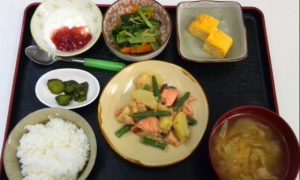 デイサービスのお昼ご飯