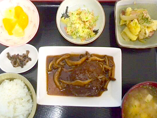 デイサービスのお昼ご飯