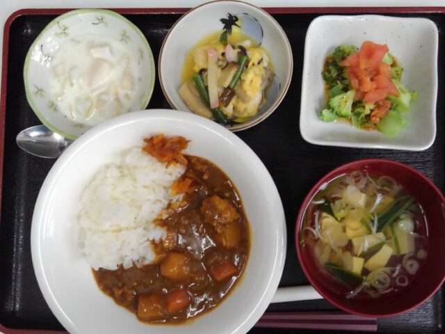 デイサービスのお昼ごはん