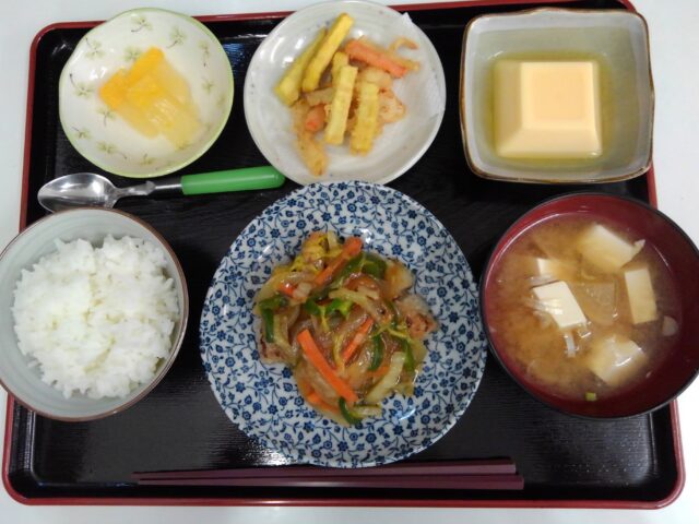 デイサービスのお昼ごはん