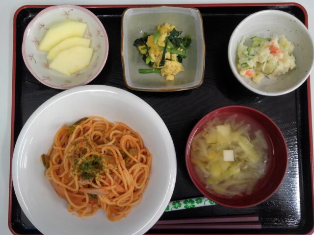 デイサービスのお昼ごはん