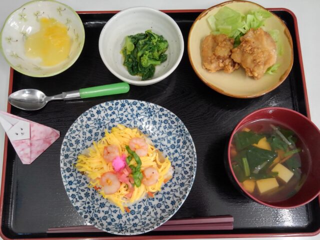 デイサービスのお昼ごはん