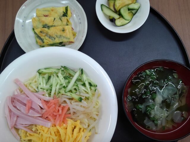 デイサービスのお昼ごはん